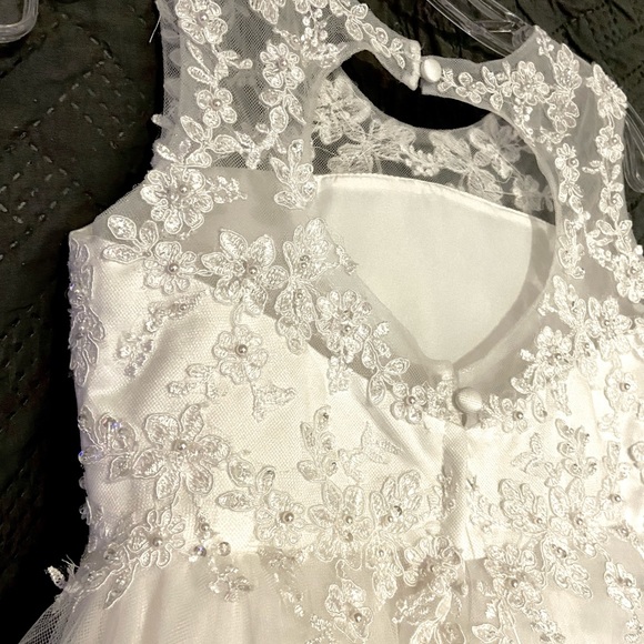 Fowler girl, First Communion dress for ages 6-9yr old - Picture 4 of 8